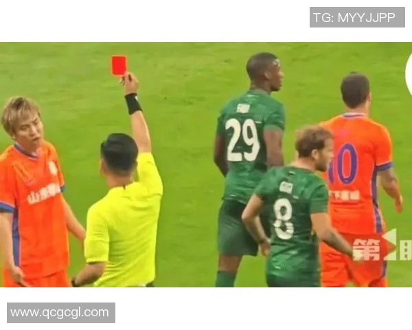 意甲激战巴萨绝杀里昂引发争议判罚全场沸腾