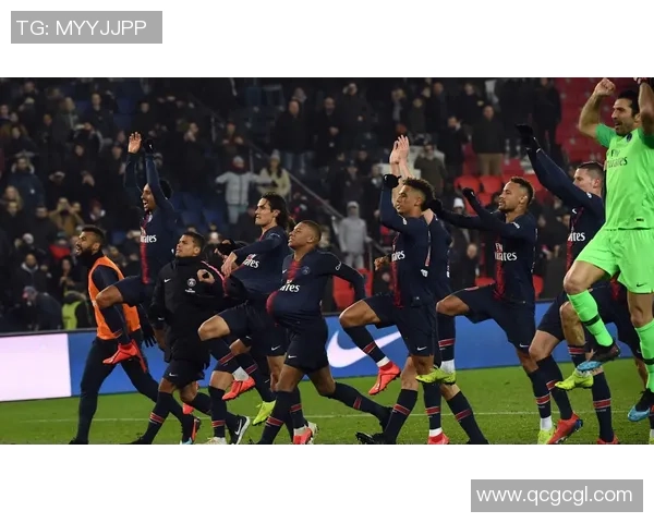 欧联杯精彩对决那不勒斯小胜巴黎圣日耳曼引爆全场热情