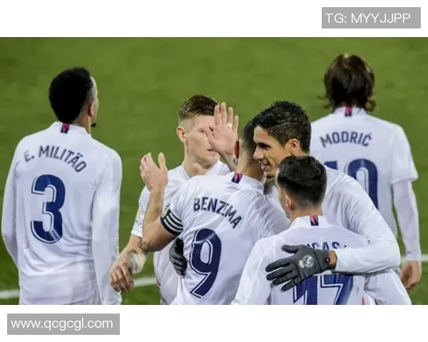 中超经典对决皇马与马竞激战成平局点球大战引发全场狂欢