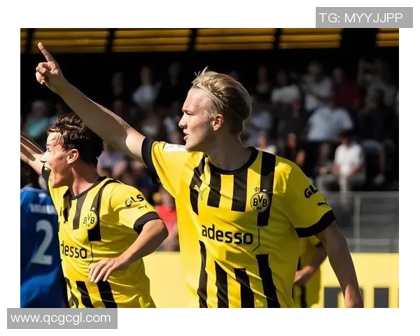 意甲焦点战曼联与多特蒙德激战成和神奇扑救引发全场热潮